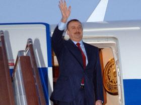 Президент Азербайджана прибыл на Родину из Москвы, где принял участие в праздновании 65-ой годовщины Победы в Великой Отечественной войне