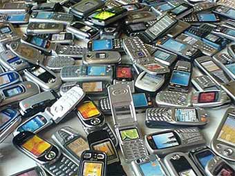 Продажи мобильных телефонов в мире сократились