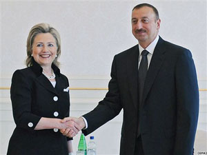 Клинтон извинилась перед главой Азербайджана за публикации Wikileaks